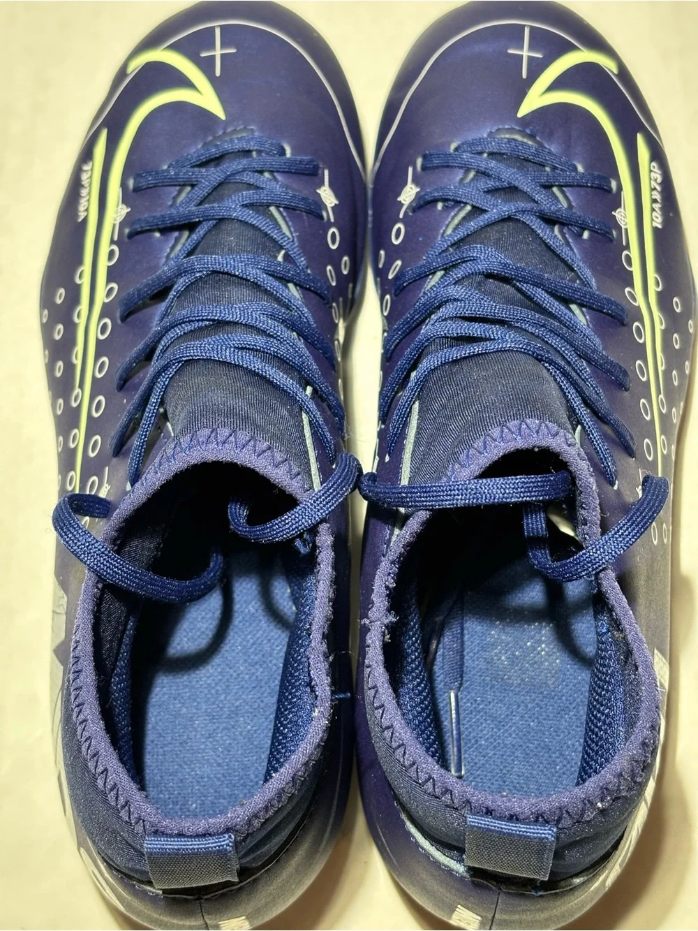 Nike Kids' Mercurial Superfly 7 Club MDS FG Soccer Cleats Size 4Y (BQ5418-401)